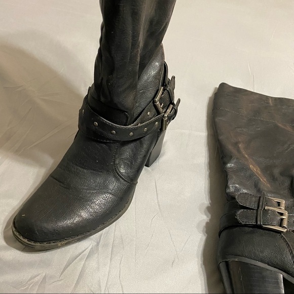 Kohl's Black Tall Boots w/ Block Heels & Buckles - Picture 3 of 4